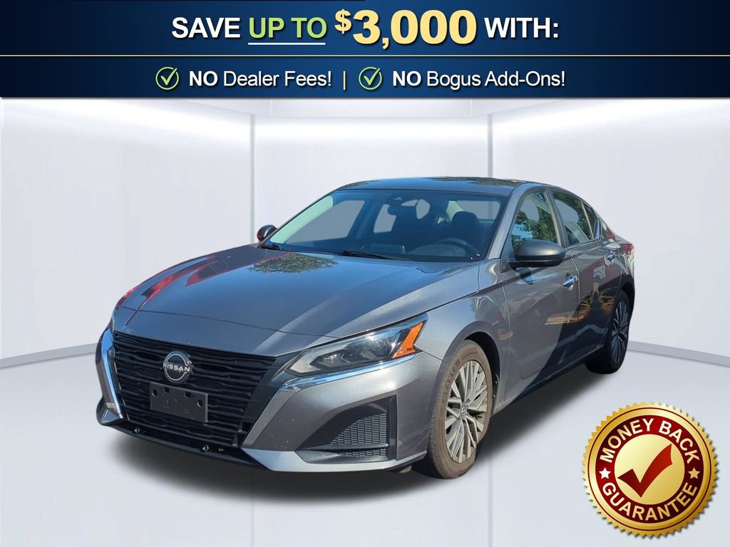 Used 2024 Nissan Altima 2.5 SV FWD image 1