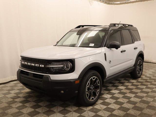 Certified 2026 Ford Bronco Sport Outer Banks w/ Outer Banks Tech Package+ AWD/4WD image 3