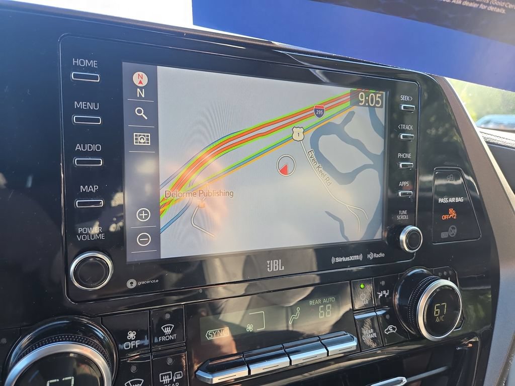 Used 2020 Toyota Highlander Limited AWD/4WD image 12
