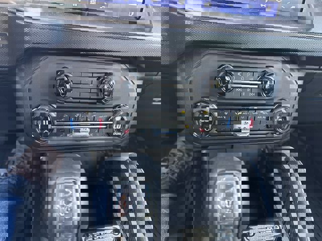 Certified 2023 Ford Bronco Outer Banks image 25