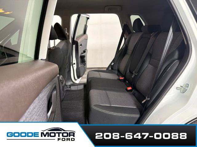 Used 2023 Nissan Rogue SV AWD/4WD image 19