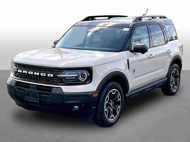 Certified 2025 Ford Bronco Sport Outer Banks w/ Outer Banks Tech Package+ AWD/4WD image 3