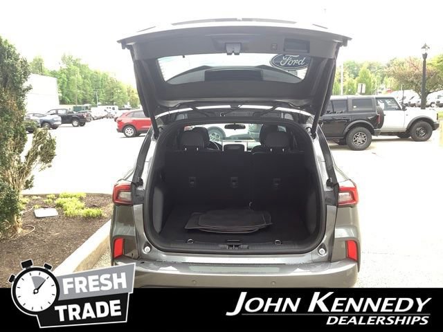 Certified 2023 Ford Escape ST-Line w/ Tech Pack #1 AWD/4WD image 32