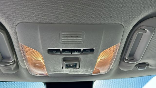 Used 2022 Toyota Corolla LE w/ Carpet Mat Package (TMS) image 22