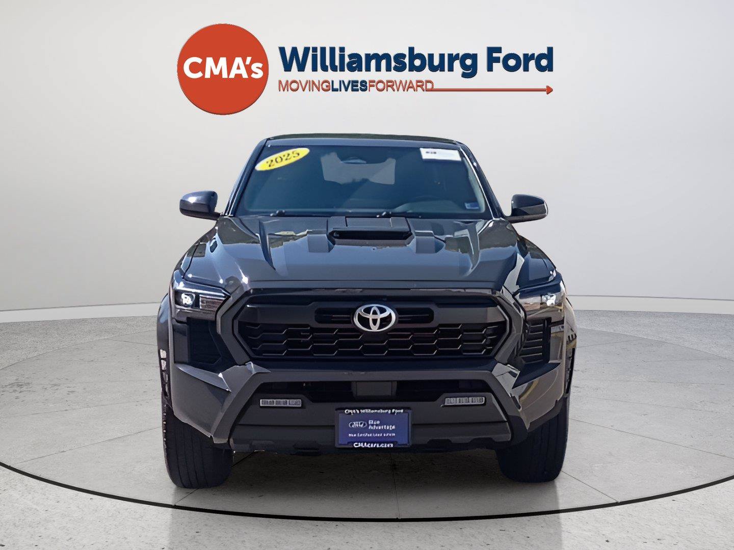 Used 2025 Toyota Tacoma TRD Sport AWD/4WD image 8