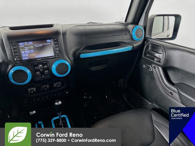Used 2018 Jeep Wrangler Unlimited Sahara w/ Max Tow Package AWD/4WD image 24