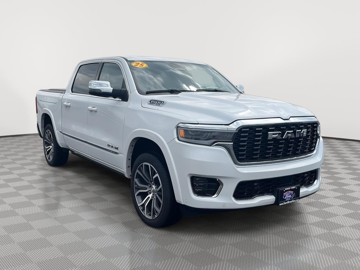 Used 2025 RAM 1500 Tungsten w/ Trailer Tow Group AWD/4WD image 7