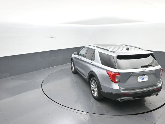 Certified 2023 Ford Explorer Limited w/ Limited Technology Package image 26