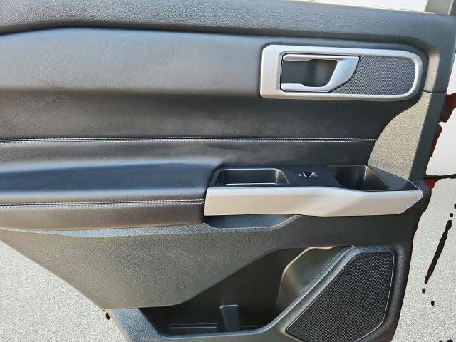 Certified 2023 Ford Explorer XLT w/ Equipment Group 202A RWD image 22
