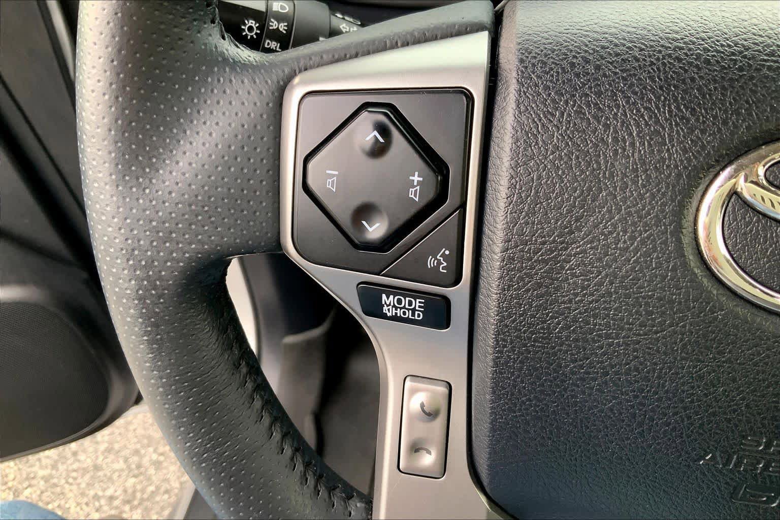 Used 2022 Toyota 4Runner TRD Sport w/ Technology Package AWD/4WD image 22