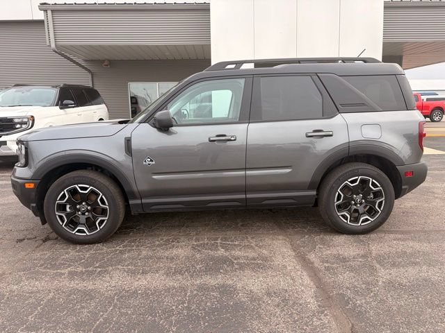 Certified 2025 Ford Bronco Sport Outer Banks w/ Outer Banks Tech Package+ AWD/4WD image 2