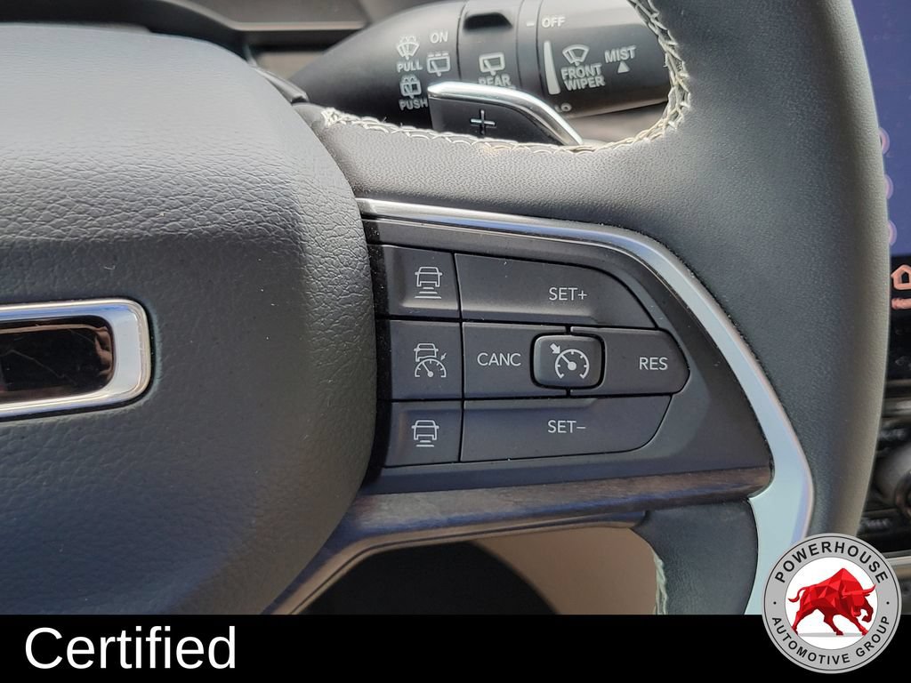 Used 2024 Jeep Grand Cherokee Limited RWD image 31