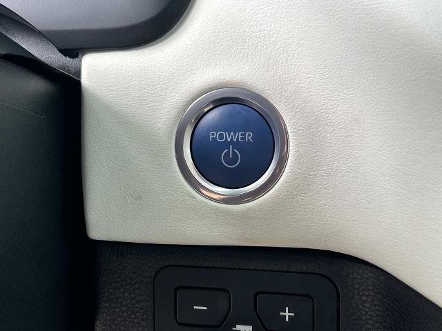 Used 2024 Toyota Tundra Capstone AWD/4WD image 33
