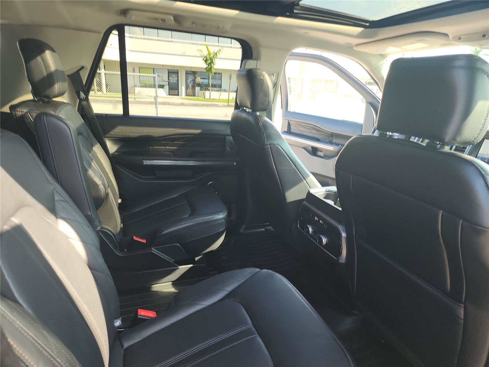 Certified 2020 Ford Expedition Platinum RWD image 29