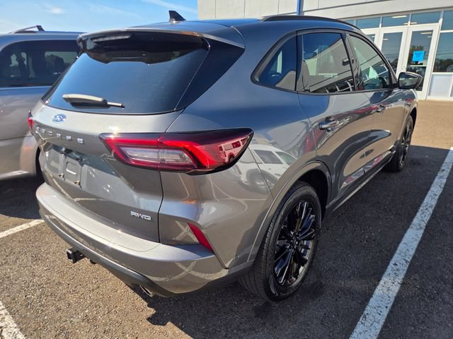 Certified 2023 Ford Escape ST-Line Elite w/ Premium Technology Package AWD/4WD image 6