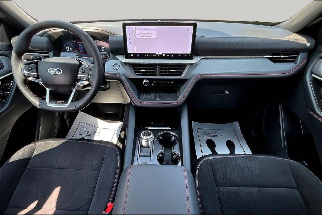 Certified 2025 Ford Explorer ST AWD/4WD image 7