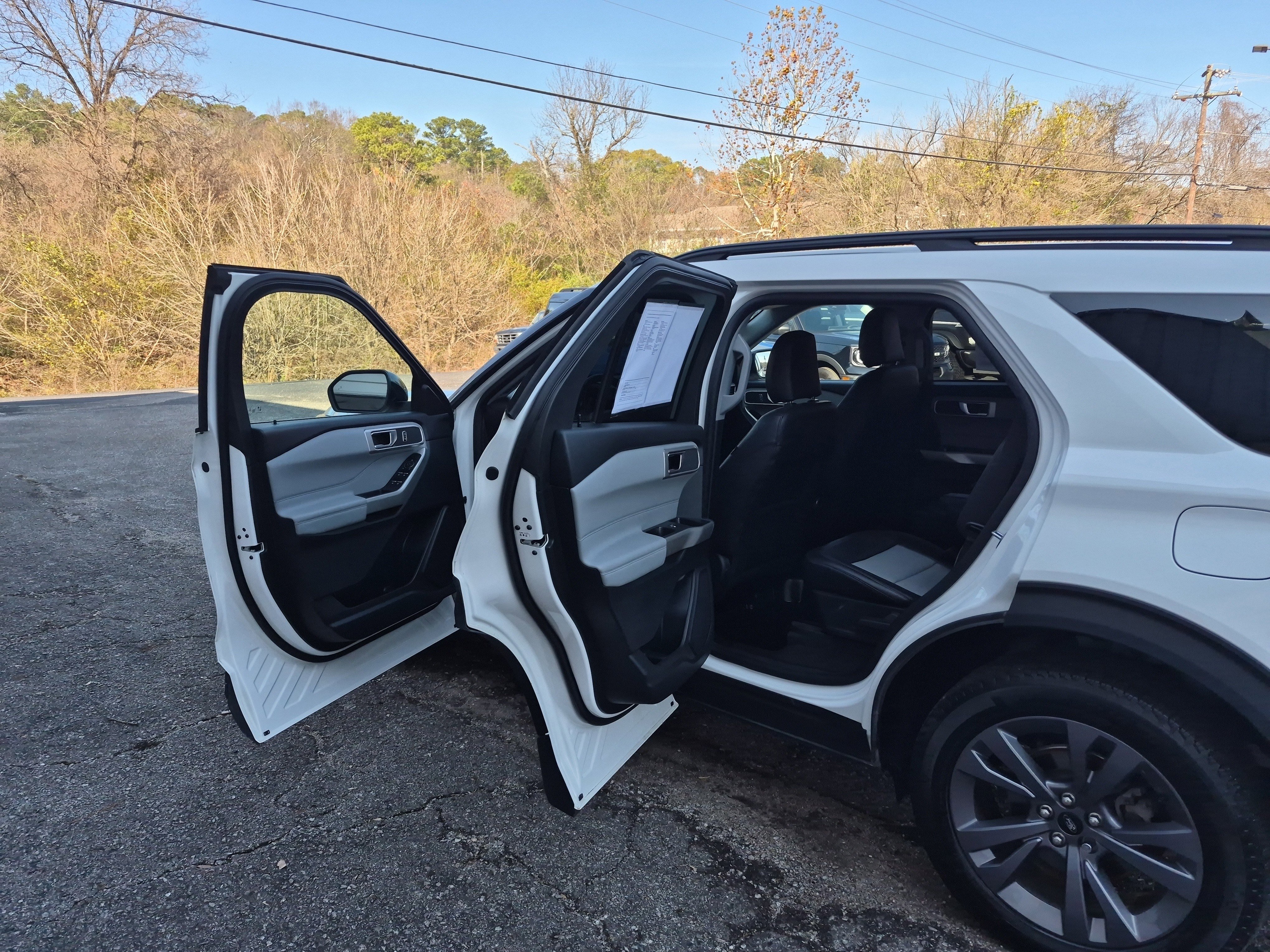 Certified 2023 Ford Explorer XLT w/ Equipment Group 202A image 14