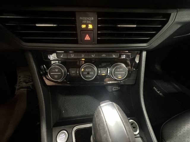 Used 2019 Volkswagen Jetta SE FWD image 21