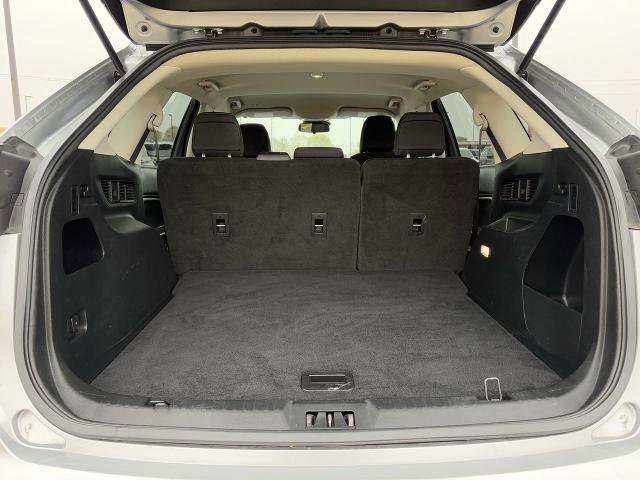 Certified 2022 Ford Edge SE w/ Black Appearance Package image 30