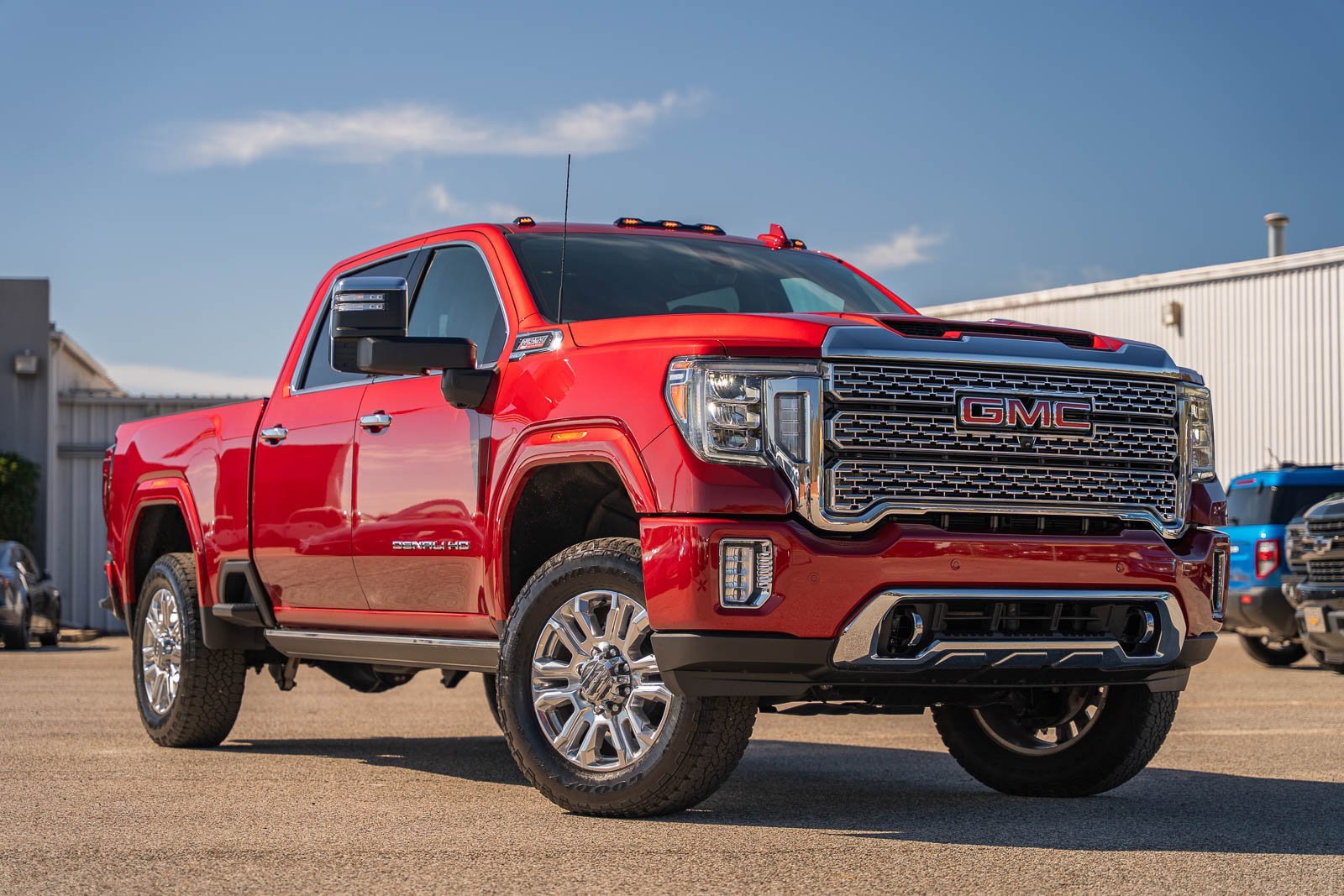 Used 2022 GMC Sierra 2500 Denali w/ Denali Ultimate Package image 2