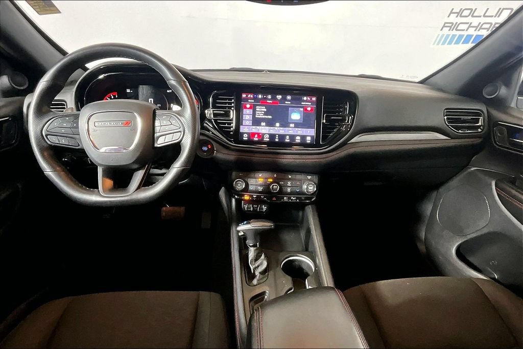 Used 2025 Dodge Durango GT RWD image 11