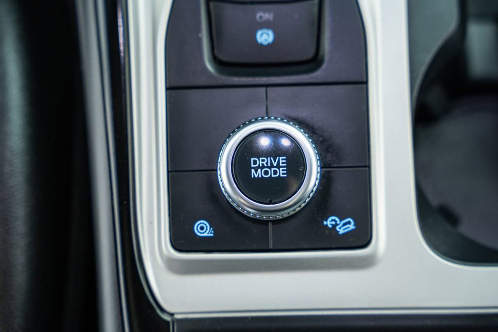 Certified 2022 Ford Explorer ST-Line w/ Class IV Trailer Tow Package image 27