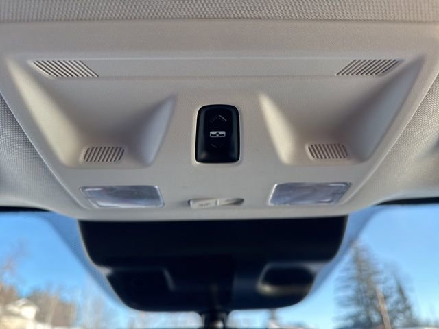 Certified 2025 Ford Maverick Lariat w/ 4K Tow Package image 31