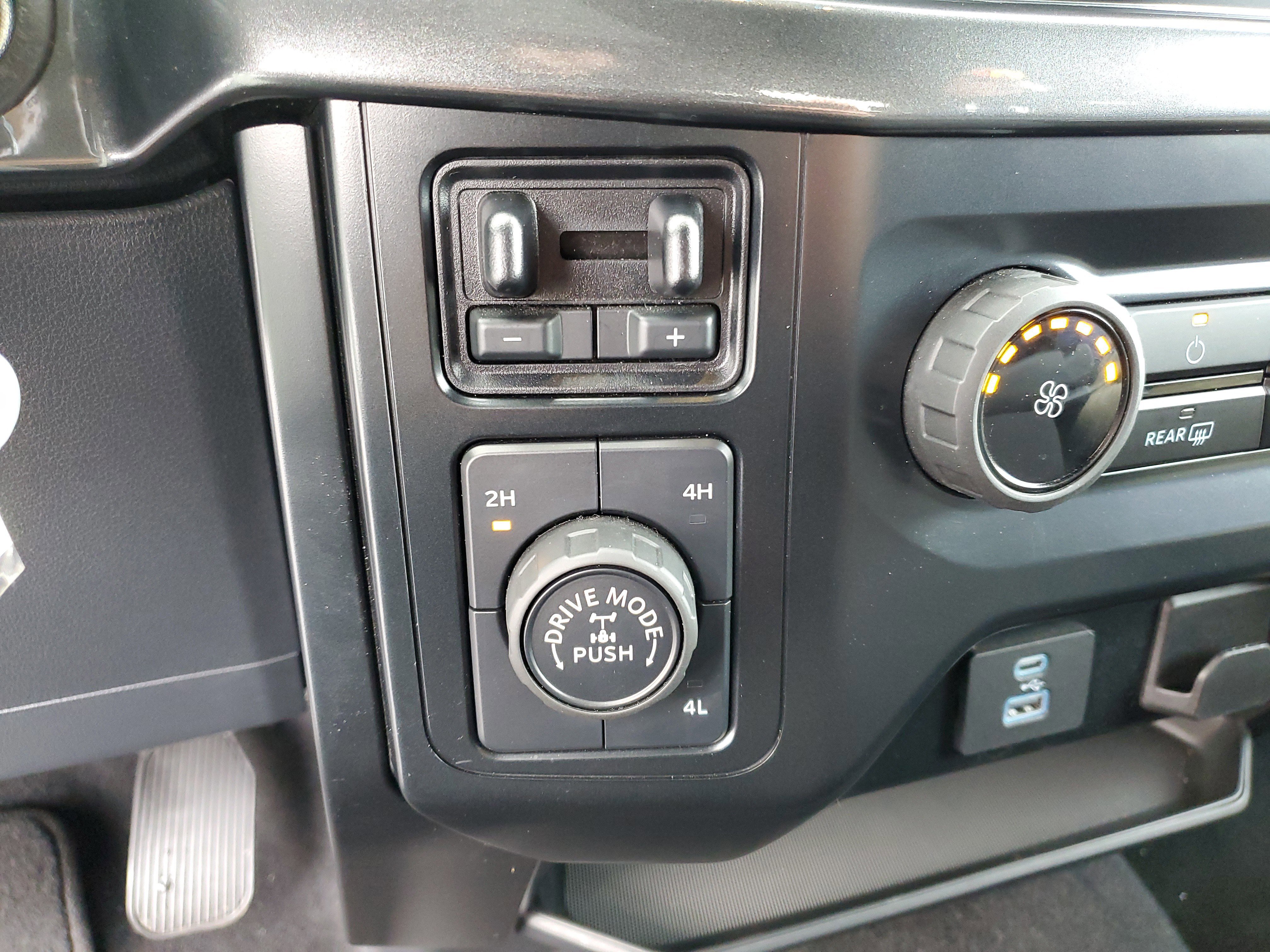 Certified 2023 Ford F150 XL w/ STX Appearance Package AWD/4WD image 32