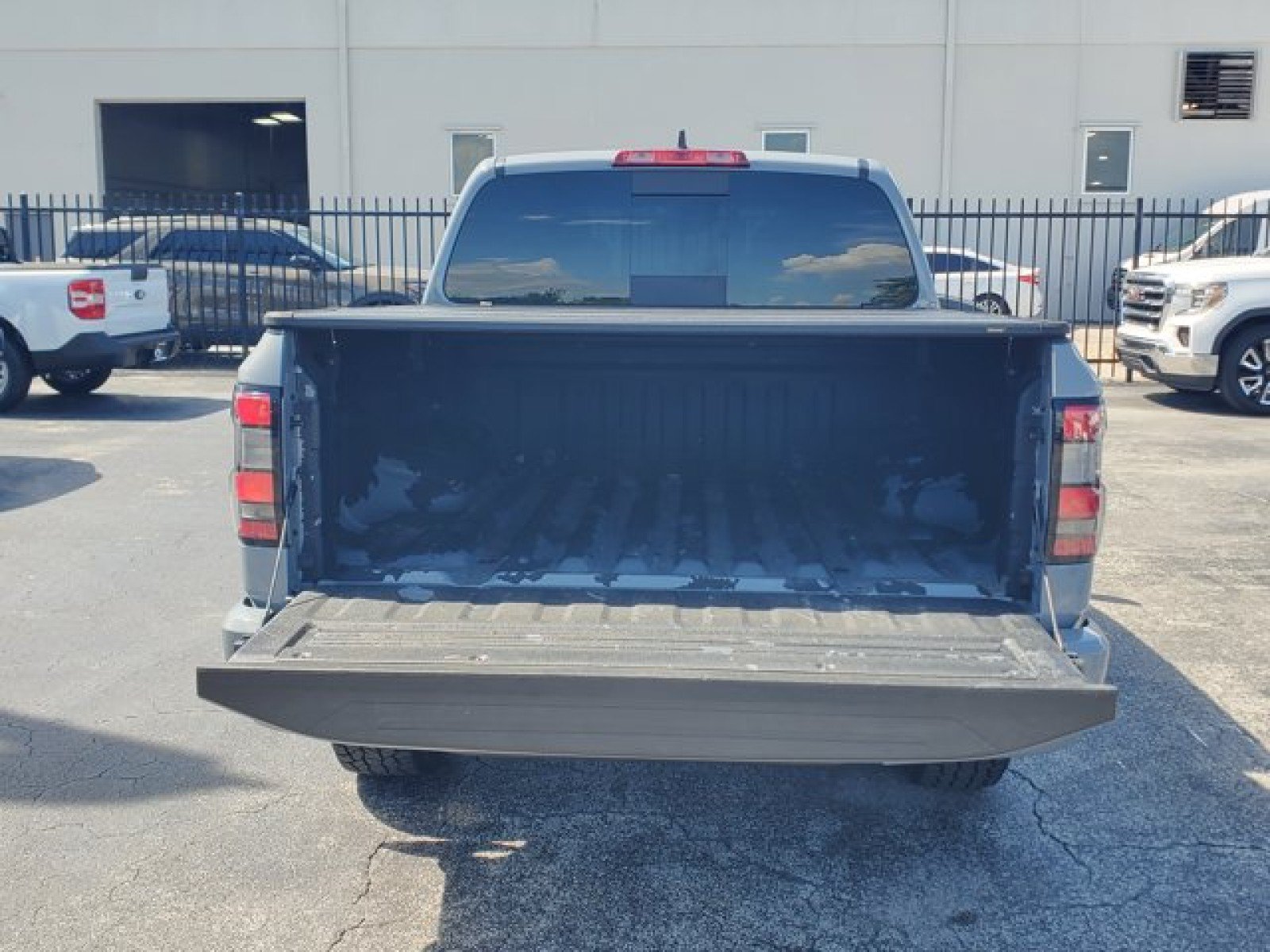 Used 2024 Nissan Frontier PRO-4X w/ Off-Road Protection Package AWD/4WD image 8