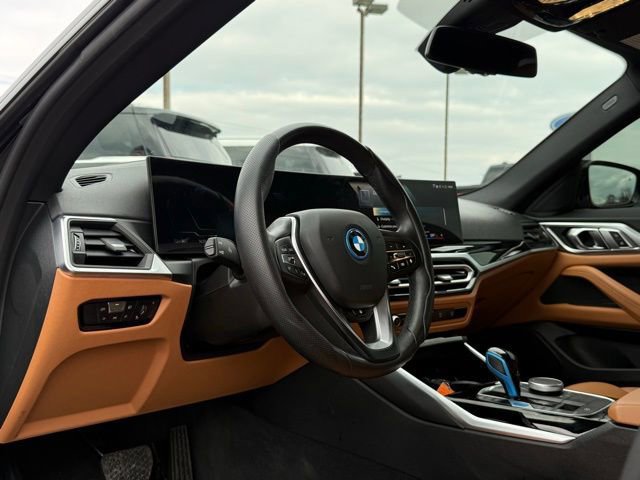 Used 2023 BMW i4 eDrive40 w/ Premium Package image 31