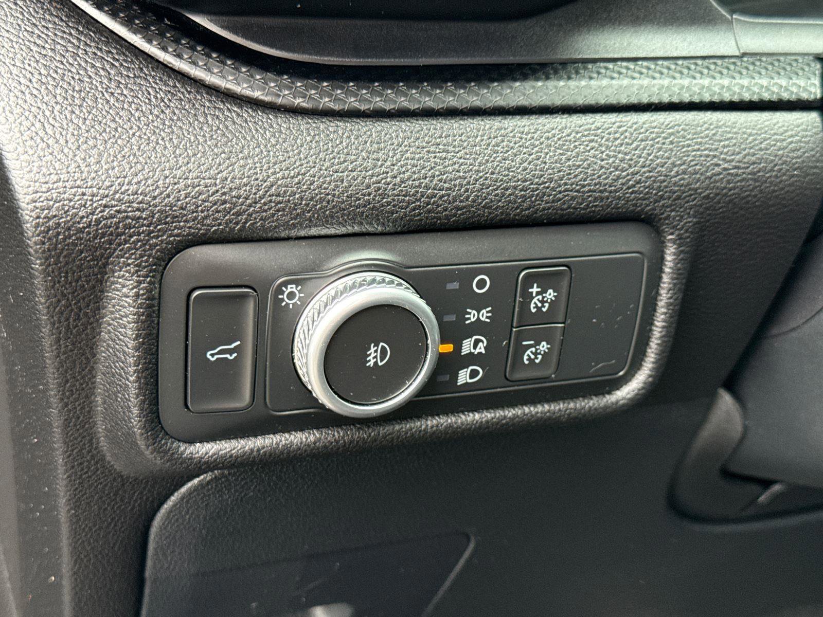 Certified 2022 Ford Explorer ST image 28