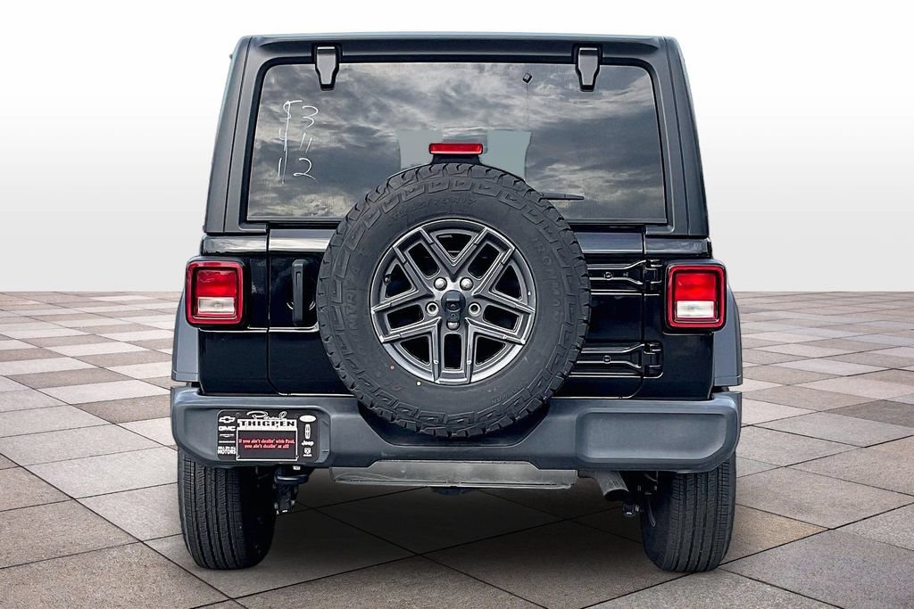 Used 2024 Jeep Wrangler Unlimited Sport AWD/4WD image 4