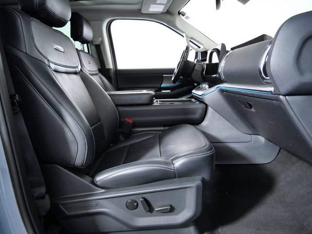 Certified 2025 Ford Expedition Platinum AWD/4WD image 10