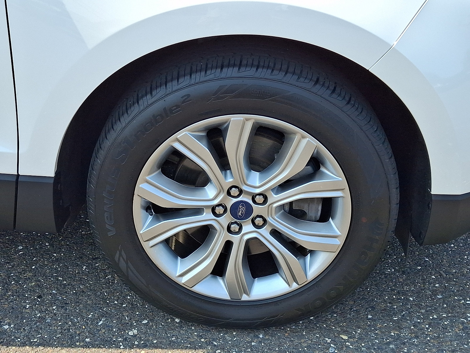 Certified 2022 Ford Edge Titanium AWD/4WD image 8