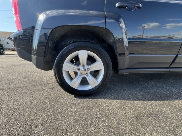 Used 2017 Jeep Patriot Latitude image 16