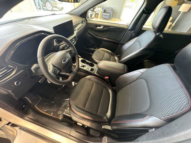 Certified 2023 Ford Escape ST-Line w/ Tech Pack #1 AWD/4WD image 19