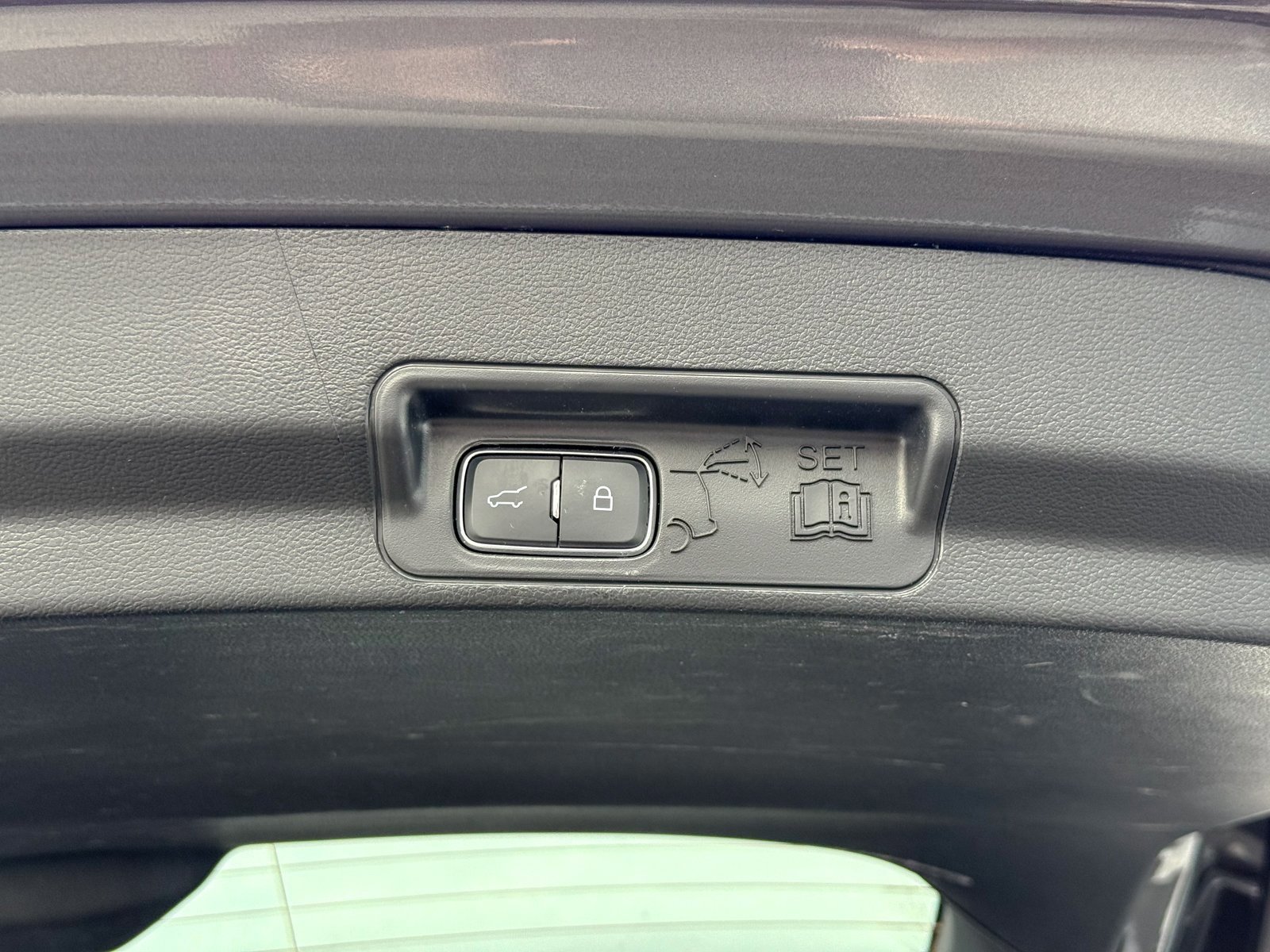 Certified 2025 Ford Explorer ST-Line w/ Premium Package image 15