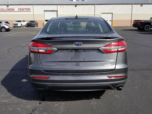 Certified 2020 Ford Fusion SE image 4