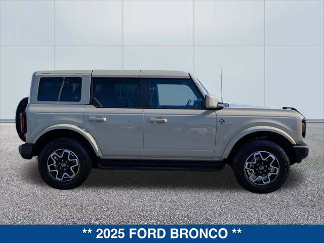 Certified 2025 Ford Bronco Outer Banks image 6