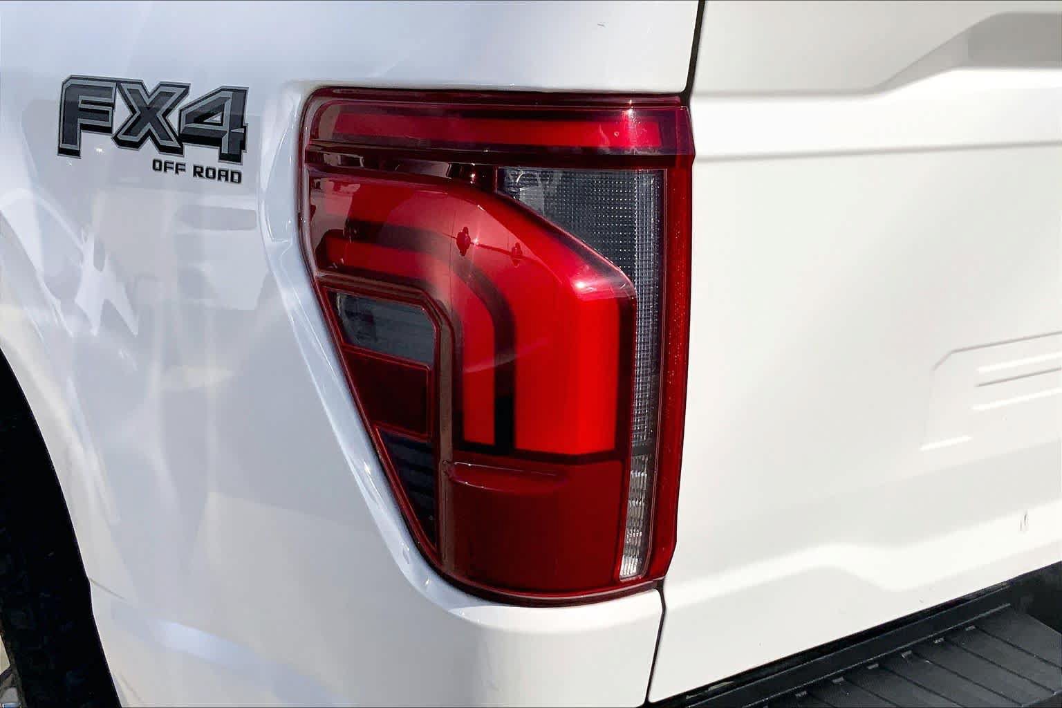 Certified 2024 Ford F150 Lariat w/ FX4 Off-Road Package AWD/4WD image 24