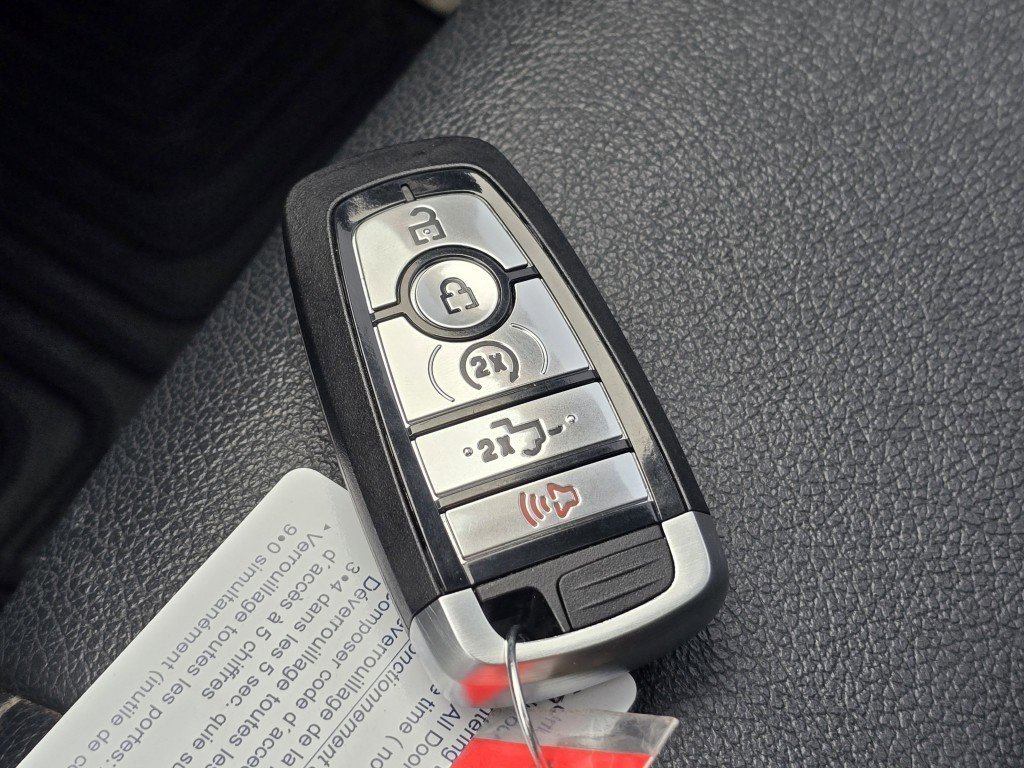 Certified 2022 Ford F350 Lariat w/ Lariat Ultimate Package image 38