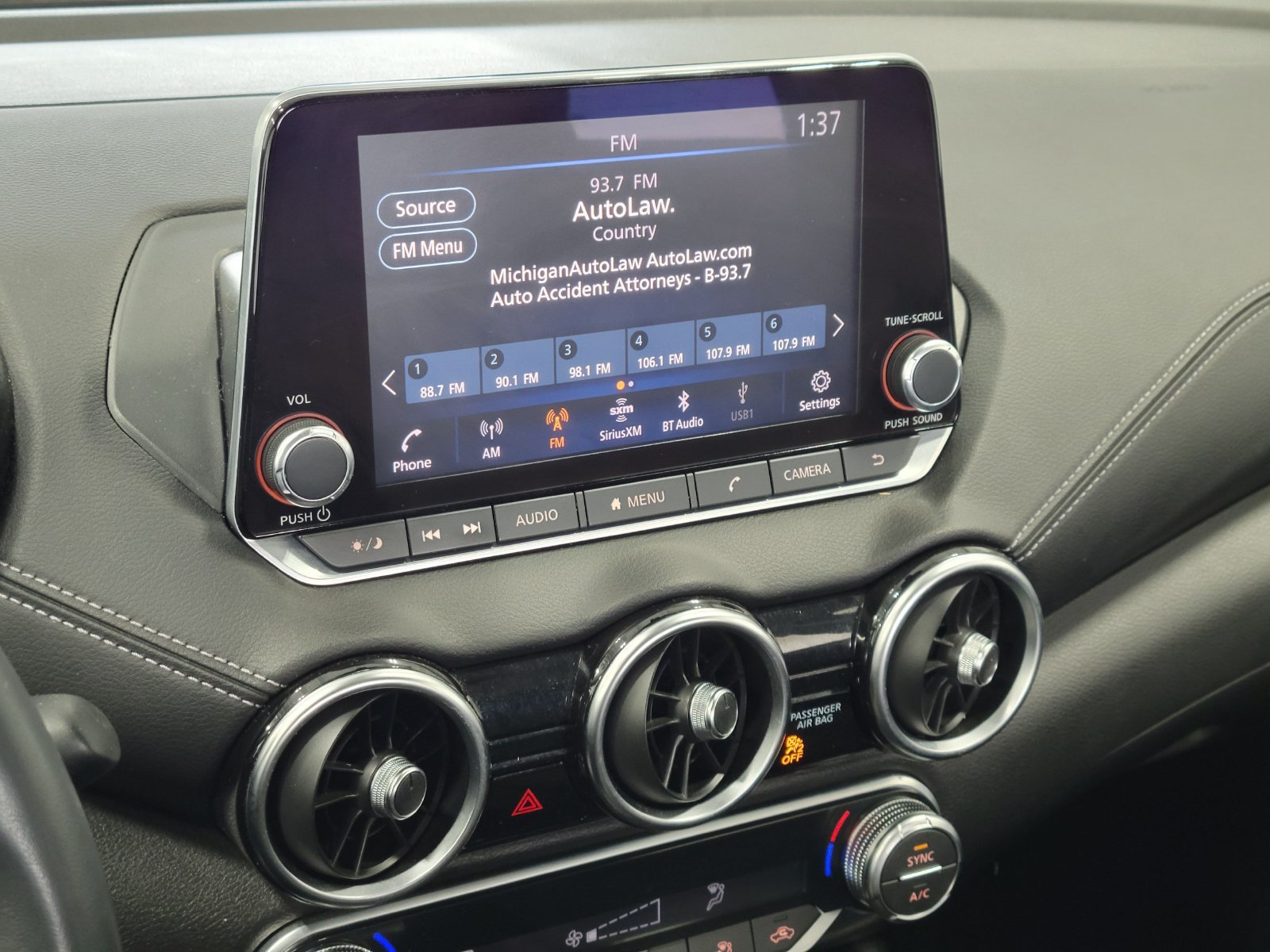 Used 2021 Nissan Sentra SV FWD image 19