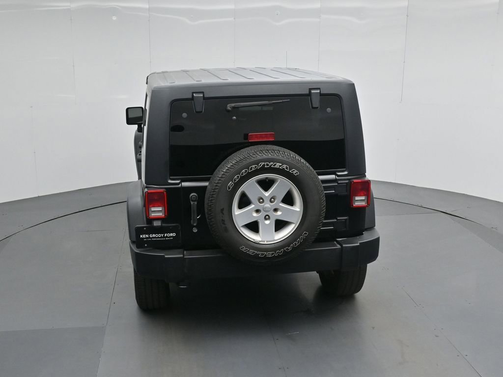 Used 2018 Jeep Wrangler Unlimited Sport S image 35