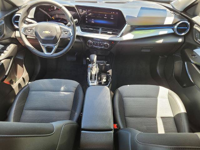 Used 2025 Chevrolet Trax LT w/ Driver Confidence Package FWD image 13