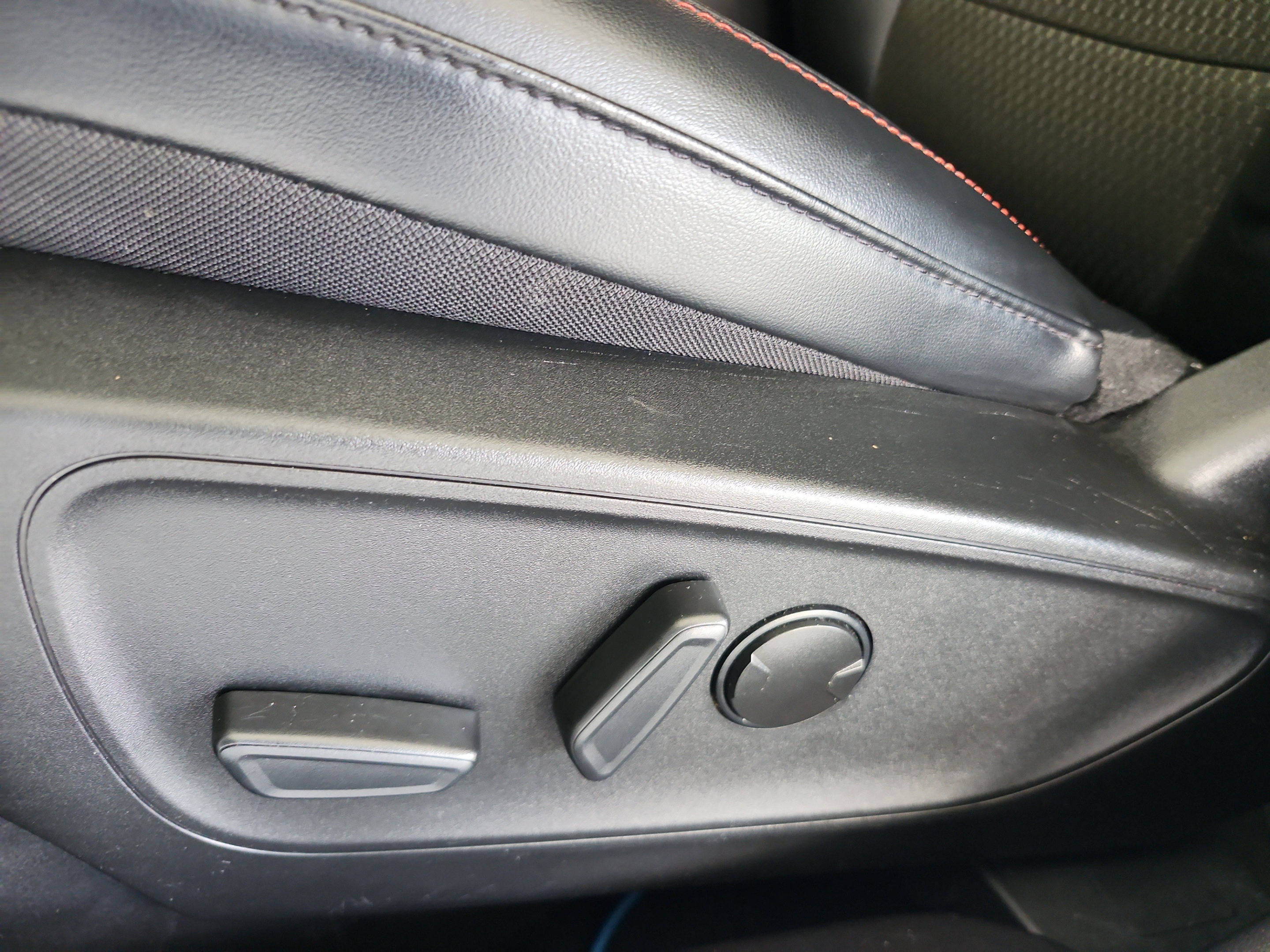Certified 2023 Ford Escape ST-Line FWD image 15