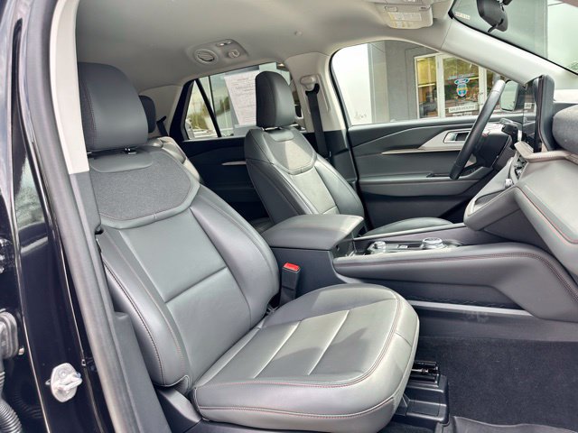 Certified 2025 Ford Explorer Active w/ Active Comfort Package AWD/4WD image 44