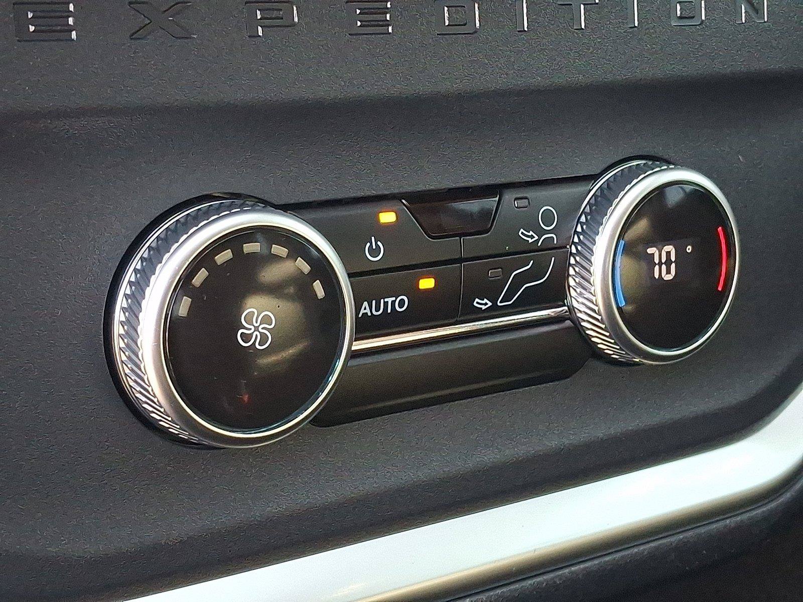 Certified 2025 Ford Expedition Active AWD/4WD image 12