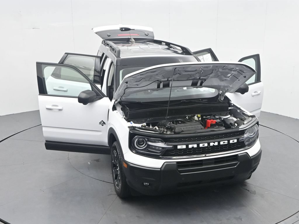 Certified 2025 Ford Bronco Sport Outer Banks w/ Outer Banks Tech Package+ AWD/4WD image 48