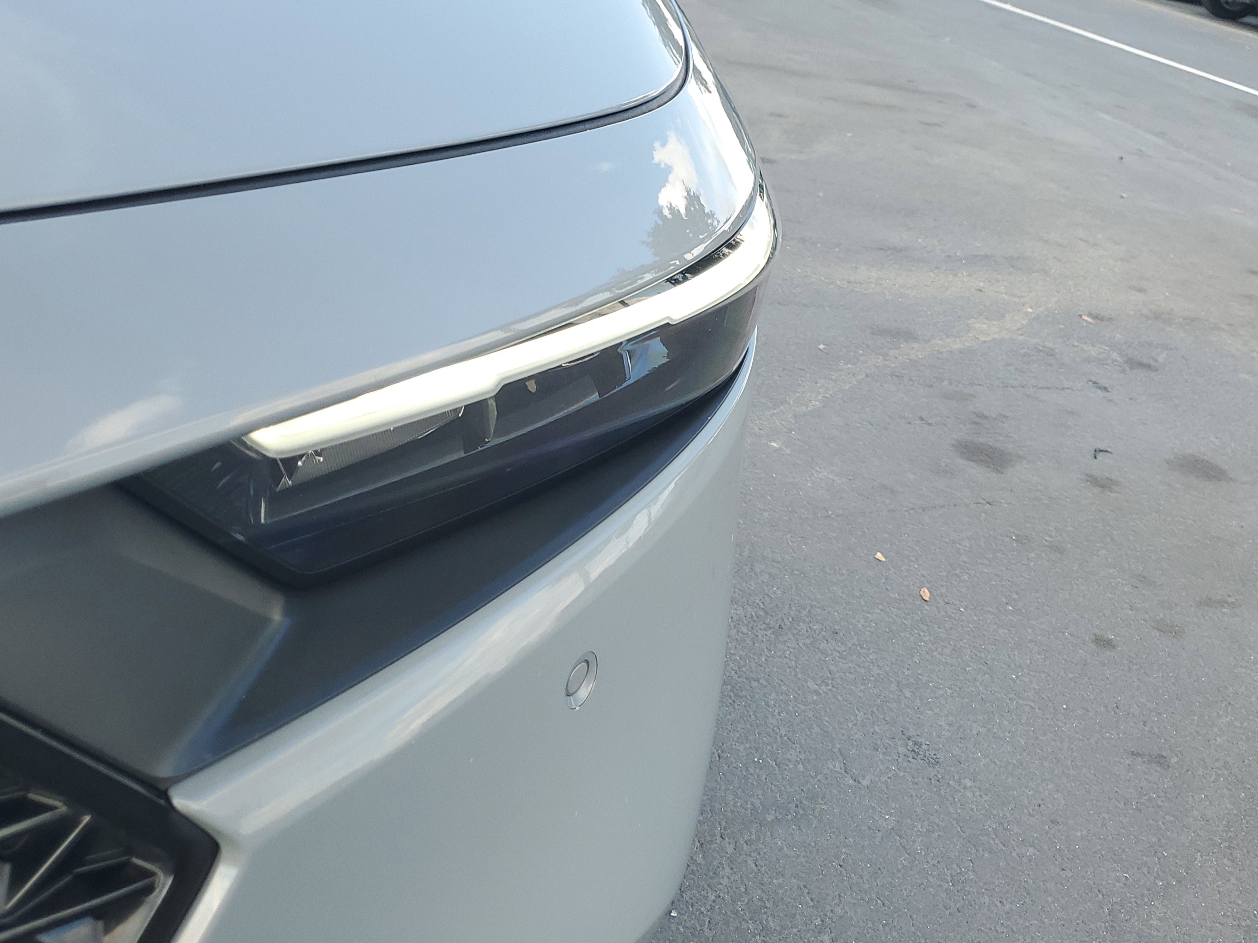 Used 2024 Honda Accord Touring image 3