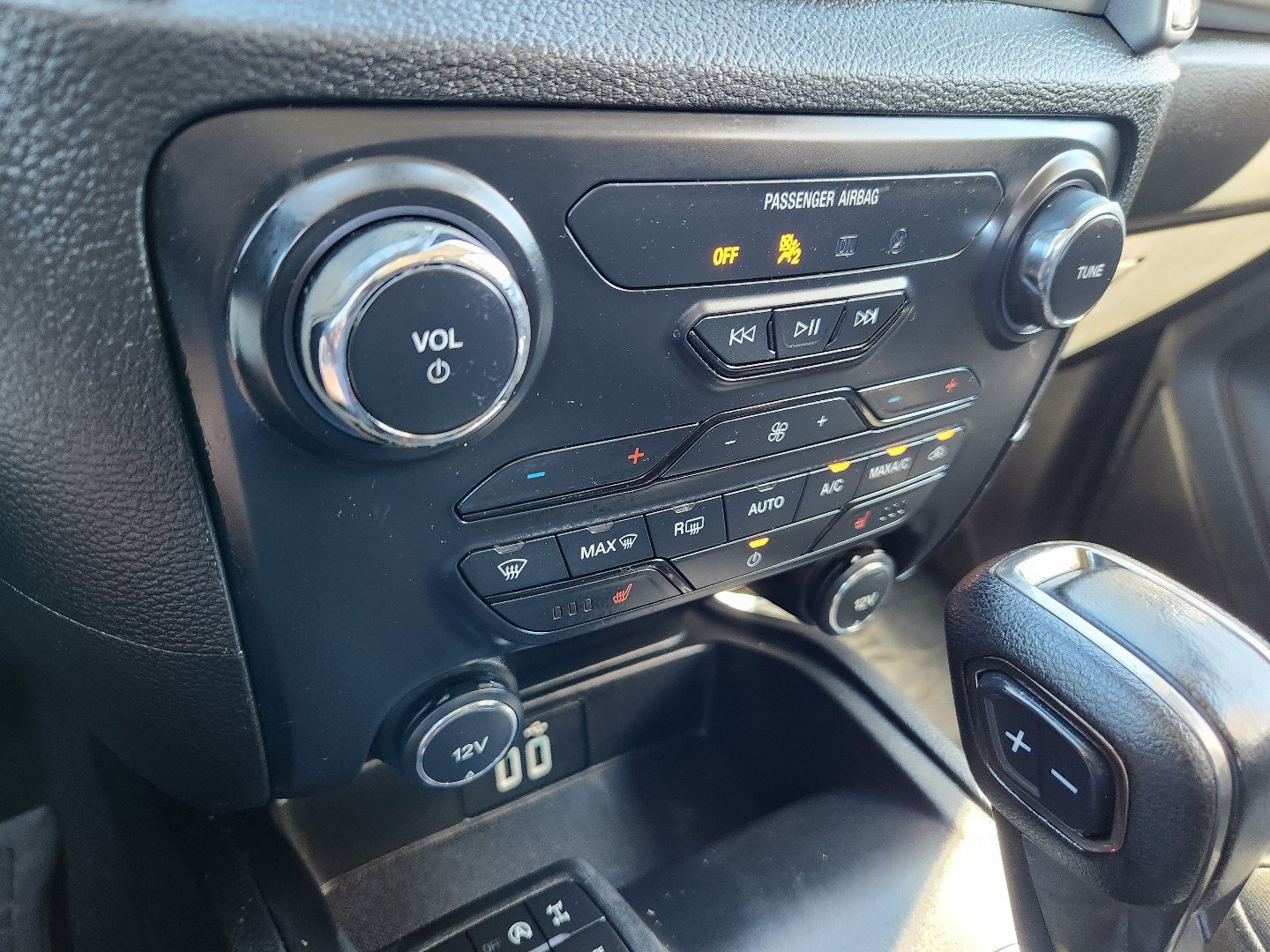 Certified 2019 Ford Ranger XLT w/ Equipment Group 302A Luxury AWD/4WD image 19